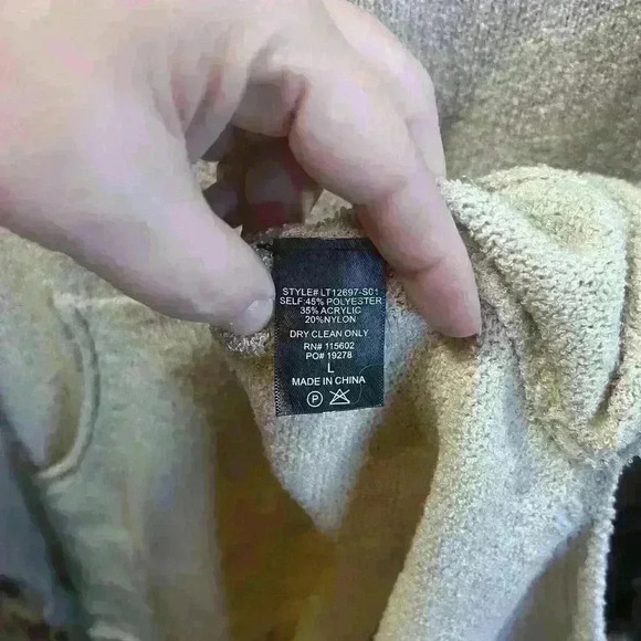 Lush Sweater Tunic Oversized Beige Woman’s Size Large - Picture 4 of 5